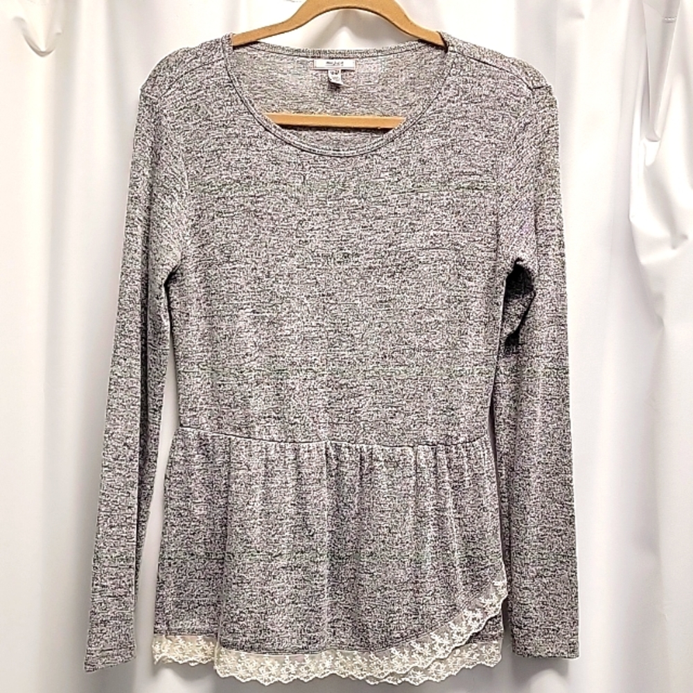 NWOT SILVER JEANS CO. TOP SIZE XL (14/16)